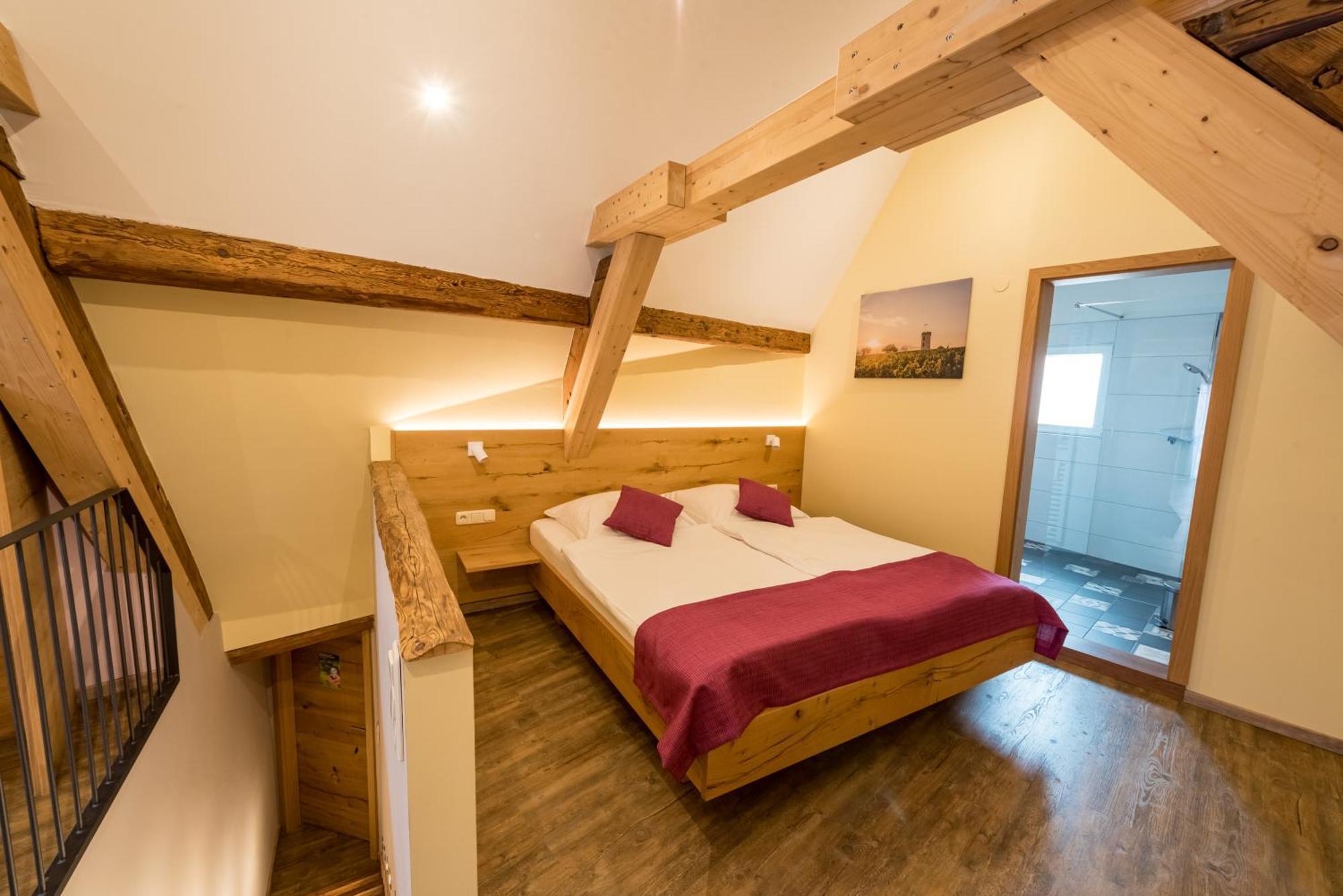 Weingut & Gaestehaus Julianenhof Nierstein Dış mekan fotoğraf
